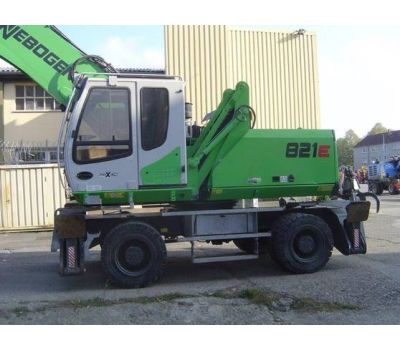 SENNEBOGEN MATERIAL HANDLER