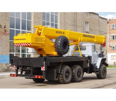 AVTOKRAN TRUCK CRANE