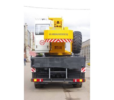 AVTOKRAN TRUCK CRANE