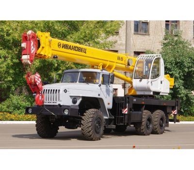 AVTOKRAN TRUCK CRANE