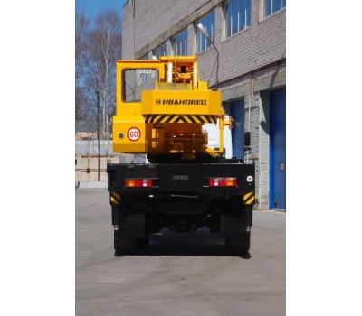 AVTOKRAN TRUCK CRANE