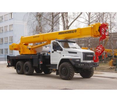 AVTOKRAN TRUCK CRANE